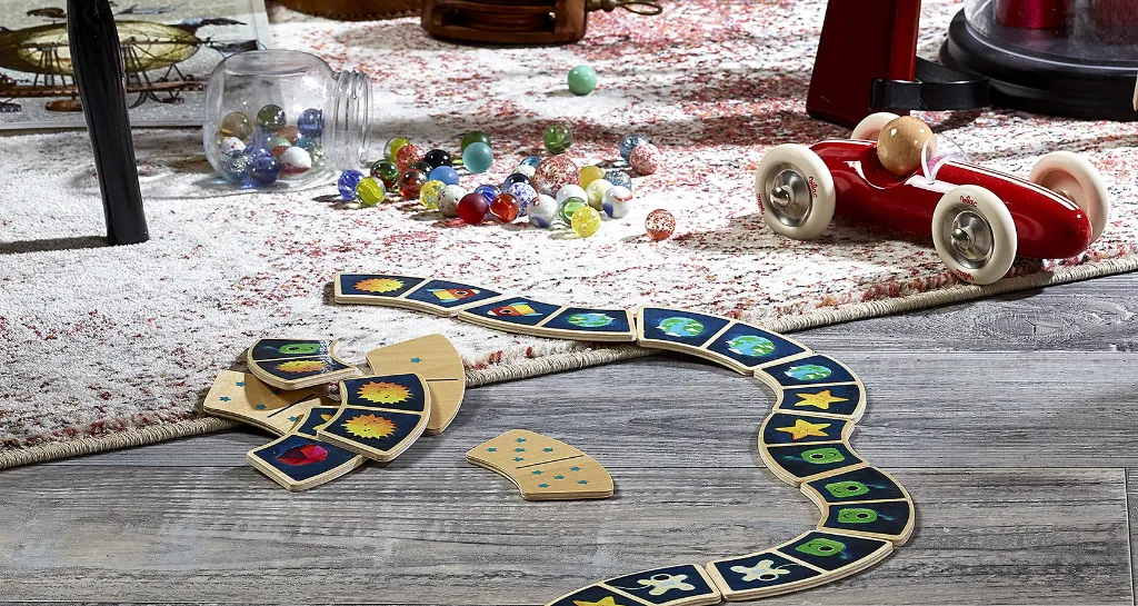 Dominos dans les étoiles.webp