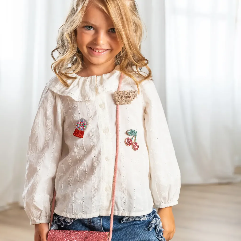 lifestyle broche.webp